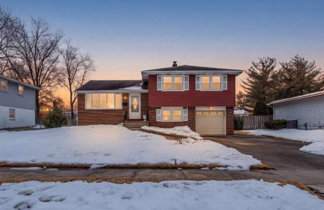 154 E VALLEYBROOK Road photos photos