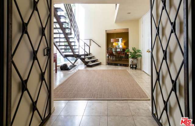 1417 BLUEBIRD Avenue Gallery 3