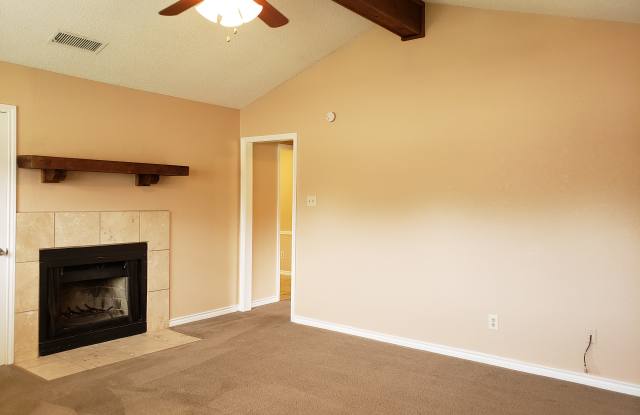 2512 Phyllis Dr Gallery 2
