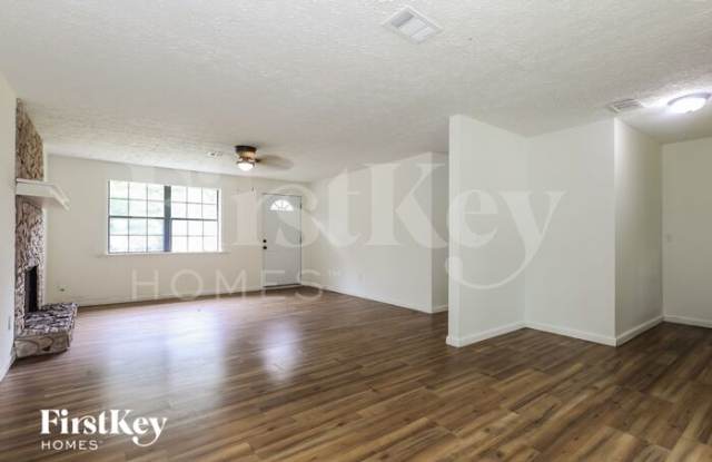 3544 Charlotte Drive Gallery 2