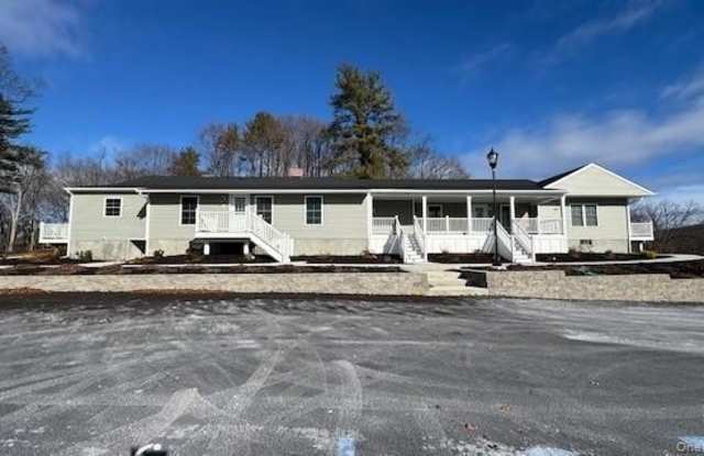 135 Cooper Road unit: 3 photos photos