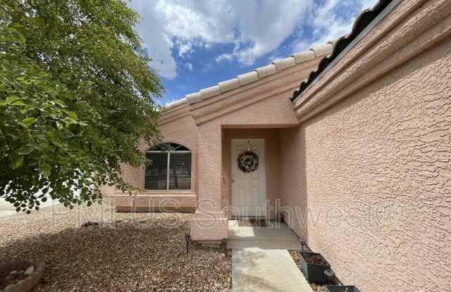 2317 Acoma Pl - 2317 Acoma Place, Bullhead City, AZ 86442