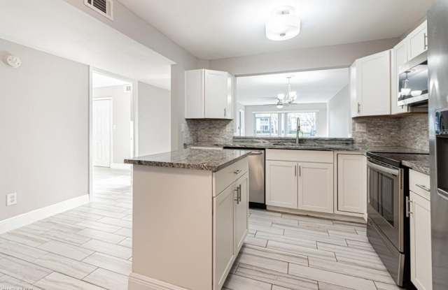 1392 Churchill Cir Gallery 4
