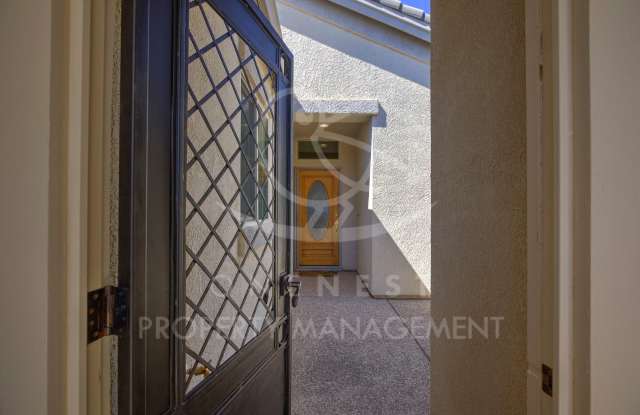Sun City 55+, Incredible Views, 2 bedrooms + Casita Gallery 3