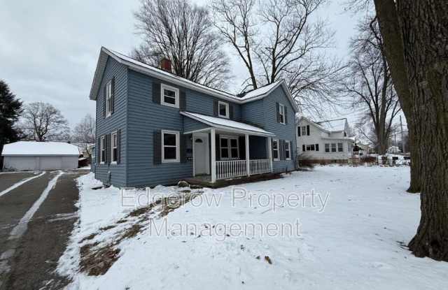 5554 Pleasant Ave - 5554 Pleasant Avenue, Hudsonville, MI 49426