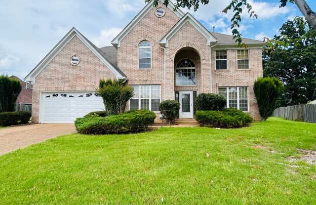 Huge Bartlett Home Includes a Bonus Room and Office! NEW PAINT AND CARPET! In A Cove! Pets Are Owner's Approval, Fees Apply. Gallery 1