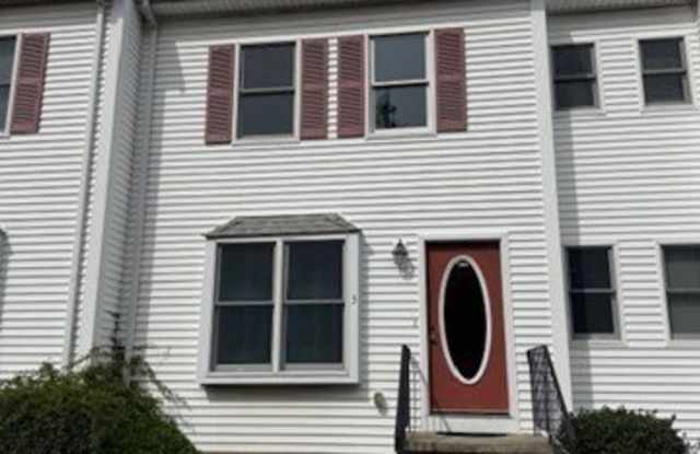 955 Pleasant St photos photos