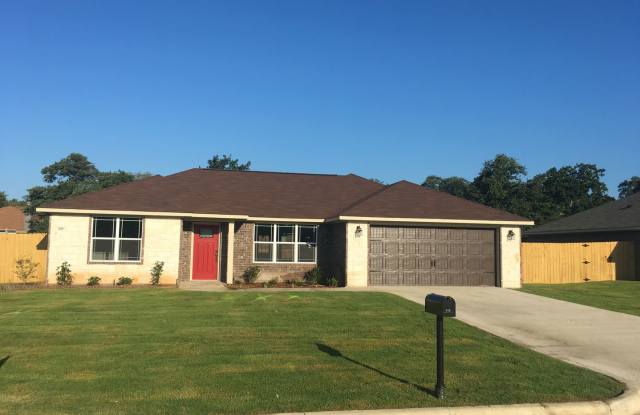 COMING November 2025- Single Family Home- 3bedroom 2 bath- Lindale ISD photos photos