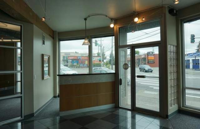 8001 14th Ave NE Gallery 3