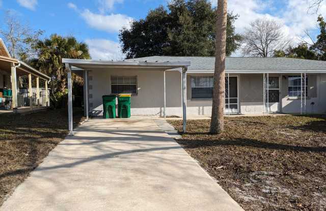 2 Bed 1.5  Bath Space Coast Gardens photos photos