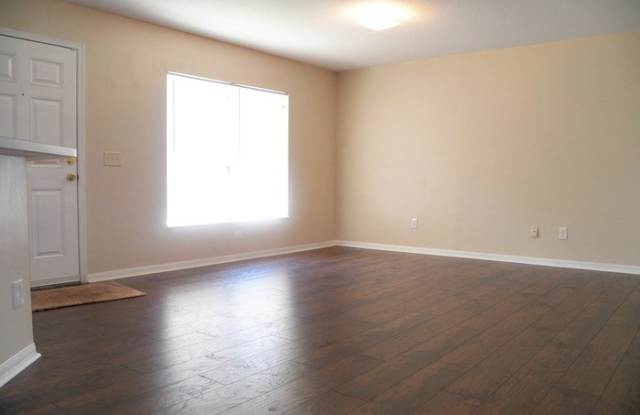 3708 North Garrison Street Gallery 2