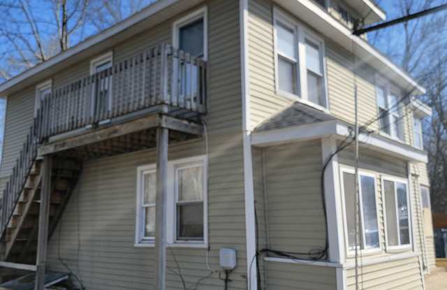 119 Townsend St - 119 Townsend Street, Fitchburg, MA 01420