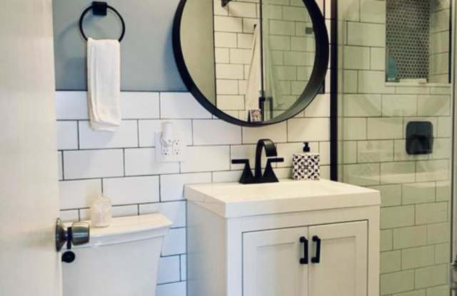 6301 N Sheridan rd photos photos