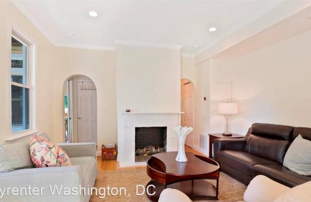 3331 Brothers Pl, SE Gallery 4