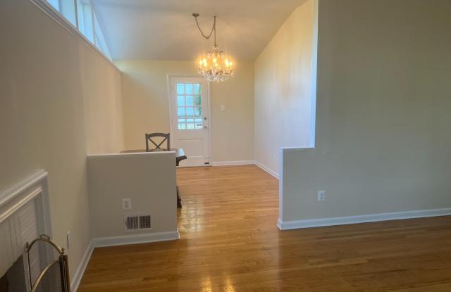 6812 ROSEMONT DRIVE Gallery 4