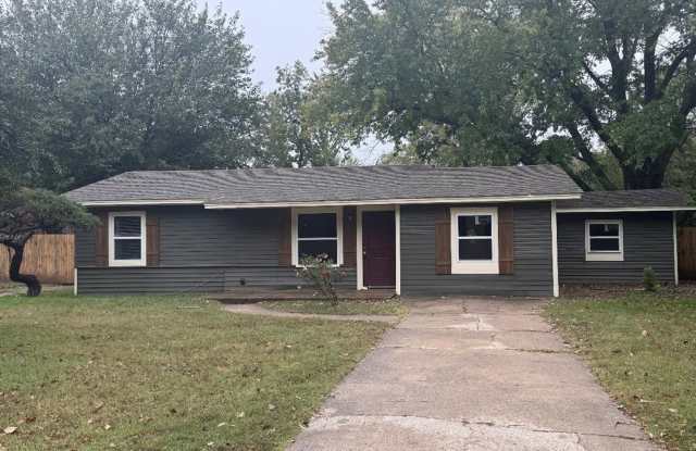 4 Bed 1 Bath Home Available For Lease! photos photos 4 Bed 1 Bath Home Available For Lease! photos photos