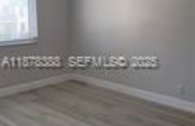 330 Racquet Club Road Gallery 3