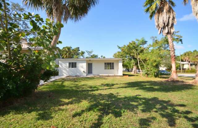 1828 Bayou Grande NE - 1828 Bayou Grande Boulevard Northeast, St. Petersburg, FL 33703
