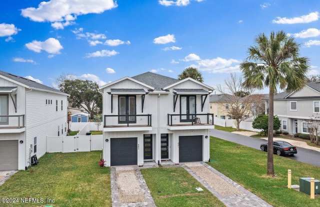 803 7TH Avenue S photos photos