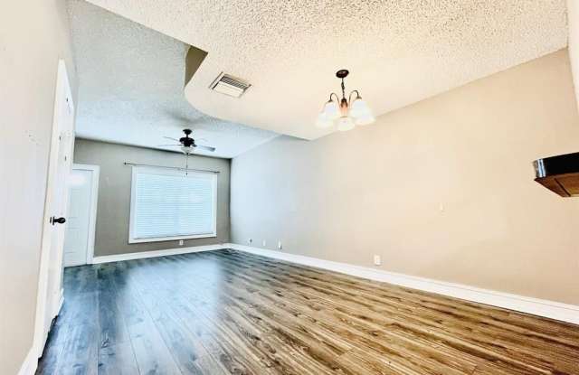 8132 San Carlos Cir Gallery 3