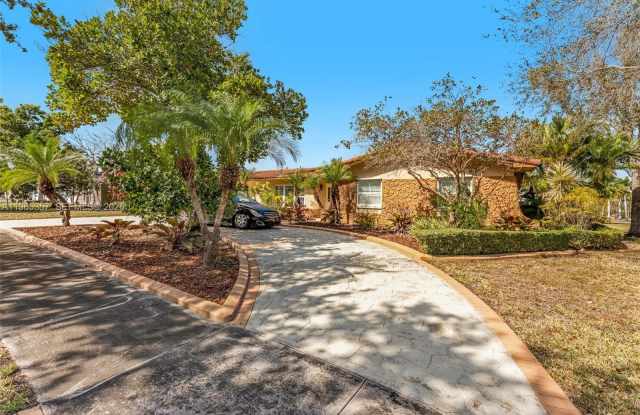 11201 SW 136th St photos photos