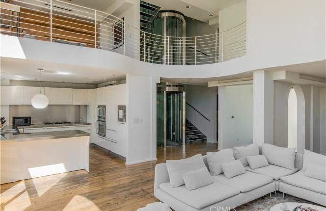 11 Marine Terrace Gallery 2