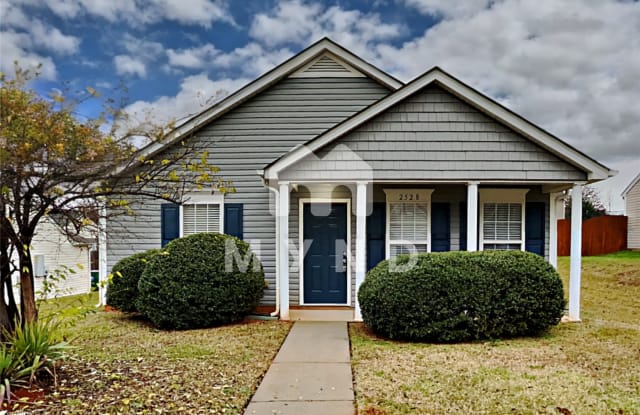 2528 Mulberry Pond Dr - 2528 Mulberry Pond Drive, Charlotte, NC 28208
