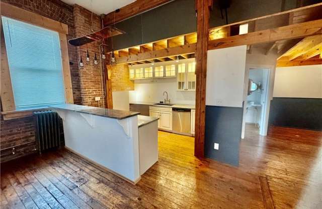 2672 W 14th Street Gallery 3