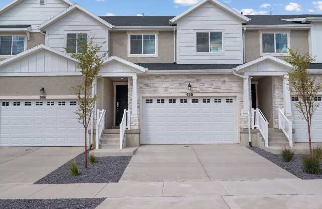 686 W 4500 S photos photos