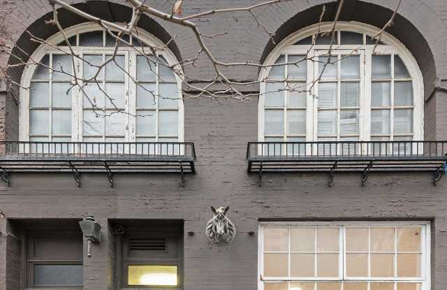 208 East 20th Street Gallery 3