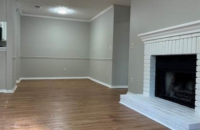 1413 Tuxworth Circle Gallery 2