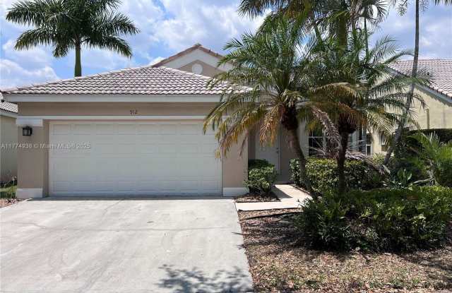 912 Savannah Falls Dr - 912 Savannah Falls Drive, Weston, FL 33327