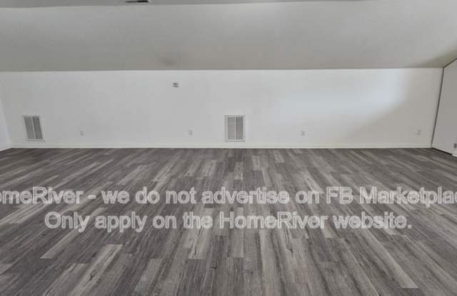 514 E Washington St Gallery 2