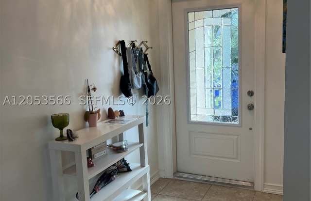 14419 SW 142nd Ct Gallery 3