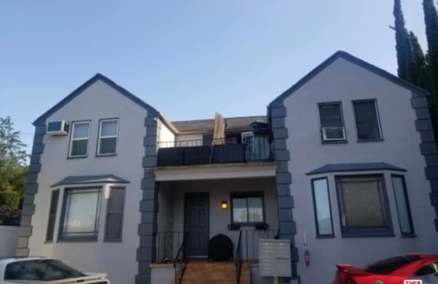11472 VENTURA - 11472 Ventura Blvd, Los Angeles, CA 91604