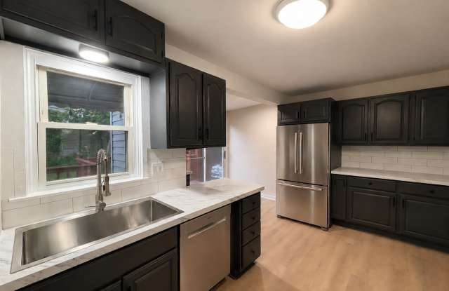 326 Burroughs Avenue photos photos 326 Burroughs Avenue photos photos