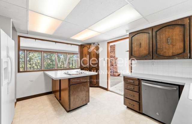 ** COMING SOON 10/01/2026 ** 3+ Bedroom, 3 Bath in quiet Spokane Valley Gallery 4
