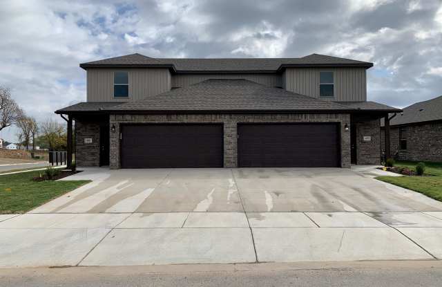 402 Red Robin St photos photos 402 Red Robin St photos photos