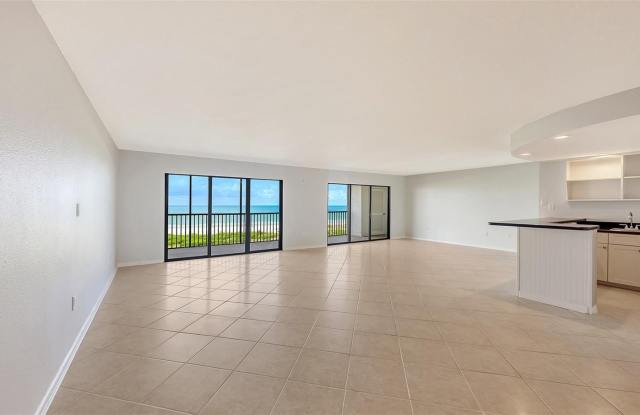 420 BEACH Road Gallery 2