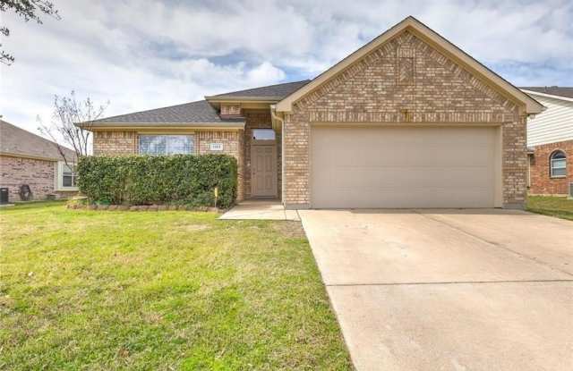 1133 Hearthstone Drive - 1133 Hearthstone Drive, Burleson, TX 76028