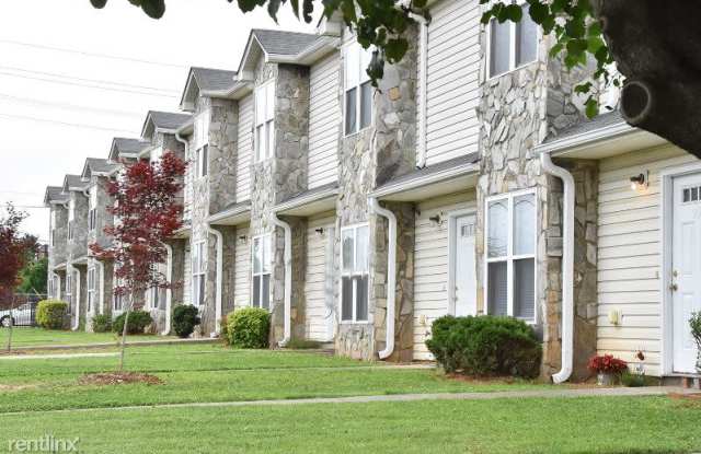 630 S Main Street Unit 12 - 630 South Main Street, Mooresville, NC 28115