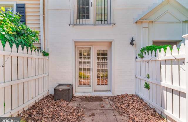 4635-A 28TH Road S Gallery 4