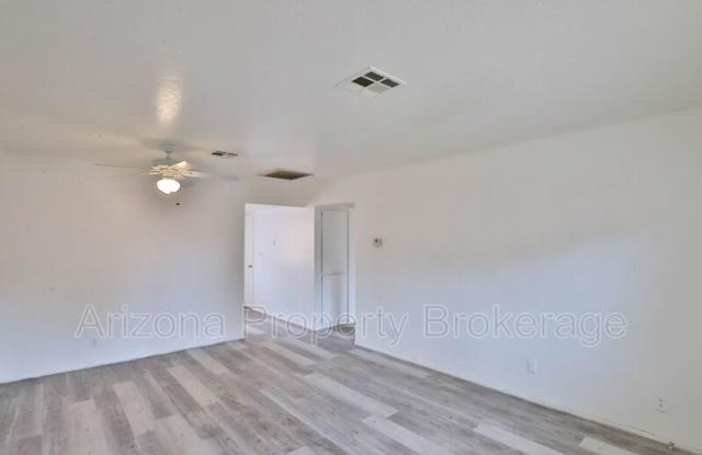 1702 W. Vogel Ave. photos photos