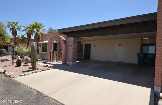 5490 N Arroyo Grande Drive - 5490 North Arroyo Grande Drive, Catalina Foothills, AZ 85718