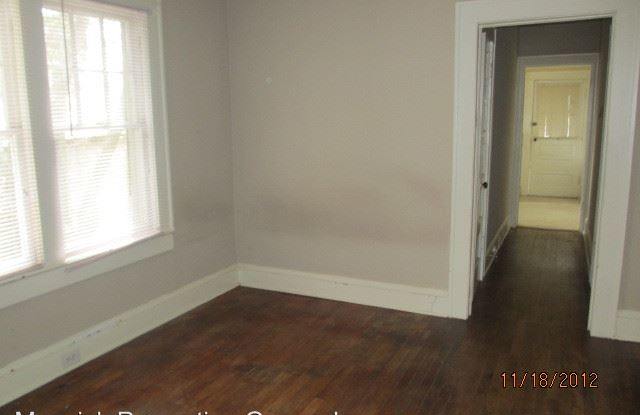 120 S. Poplar Street Gallery 4