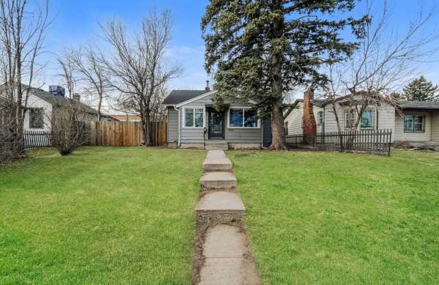 Charming 2-Bedroom House for Rent in Denver! FREE iPad or 55” TV if moved in by 2/15! photos photos