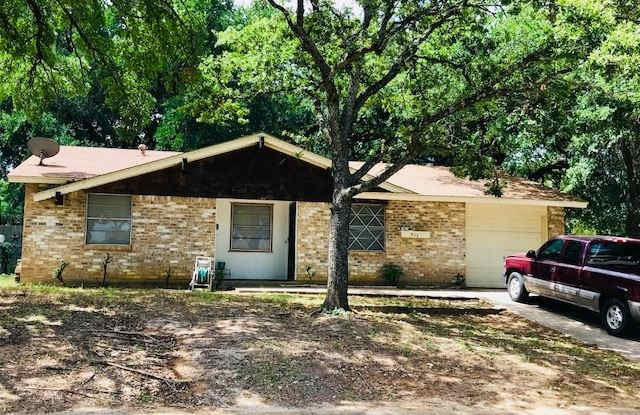 803 Brownstone - 803 Brownstone Street, Euless, TX 76039
