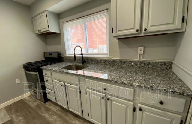 22 Fourth Street photos photos