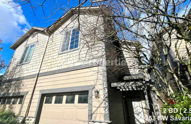 Spacious 2 BD | 2.5 BA Townhome w/ Vaulted Ceilings - Beaverton photos photos