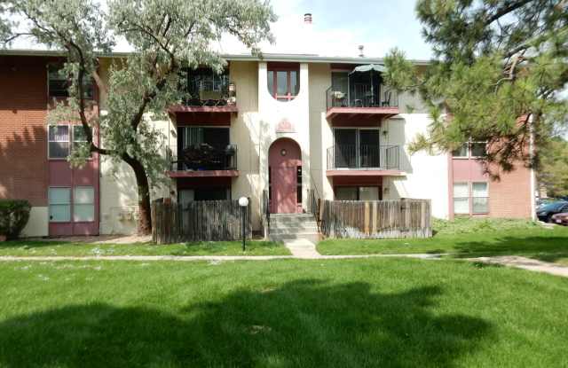 LOVELY spacious 2 bed/2 bath Westminster condo - Available Now! photos photos
